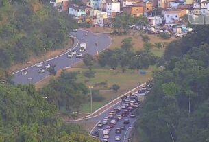 Acidente deixa trânsito lento na Avenida Luís Eduardo Magalhães, em Salvador | Bahia
