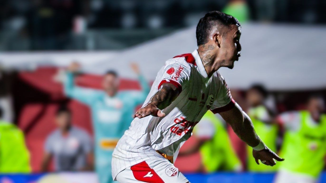 Náutico elimina Vitória no Barradão, e avança na Copa do Brasil