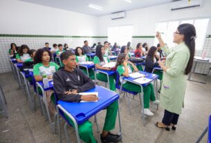 Concurso nacional unificado para professores será em outubro; veja data das inscrições | Educação