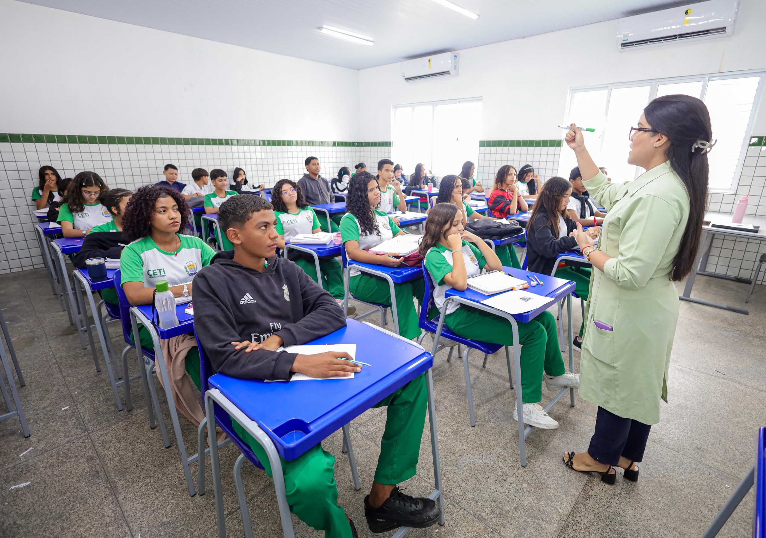 Concurso nacional unificado para professores será em outubro; veja data das inscrições | Educação
